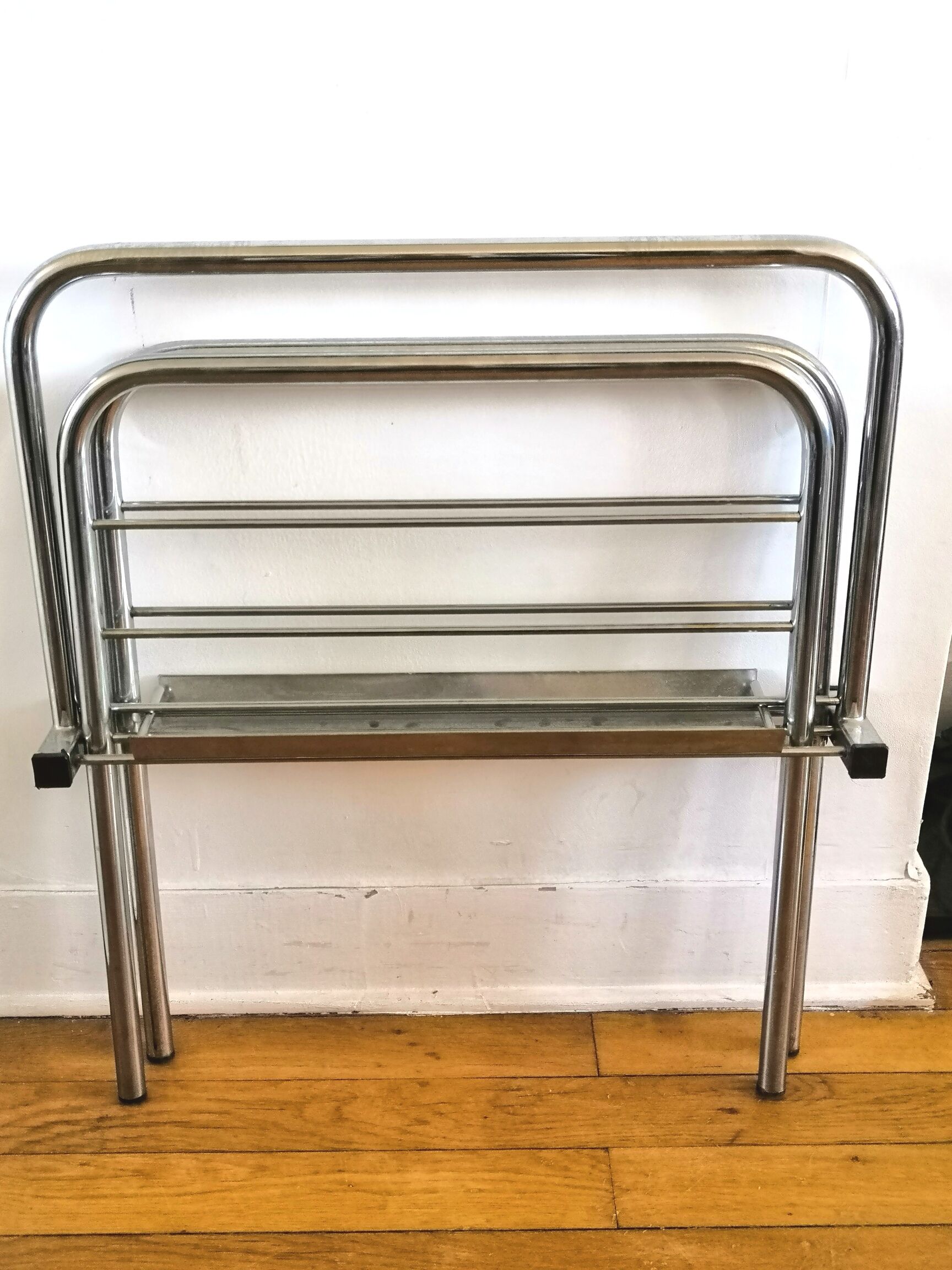 Porte revue vintage chromé pliant années 70