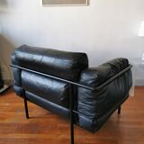 Fauteuil en cuir noir circa 1970