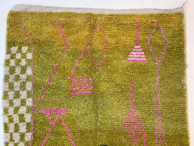 Moroccan Berber rug 250cm x 150cm