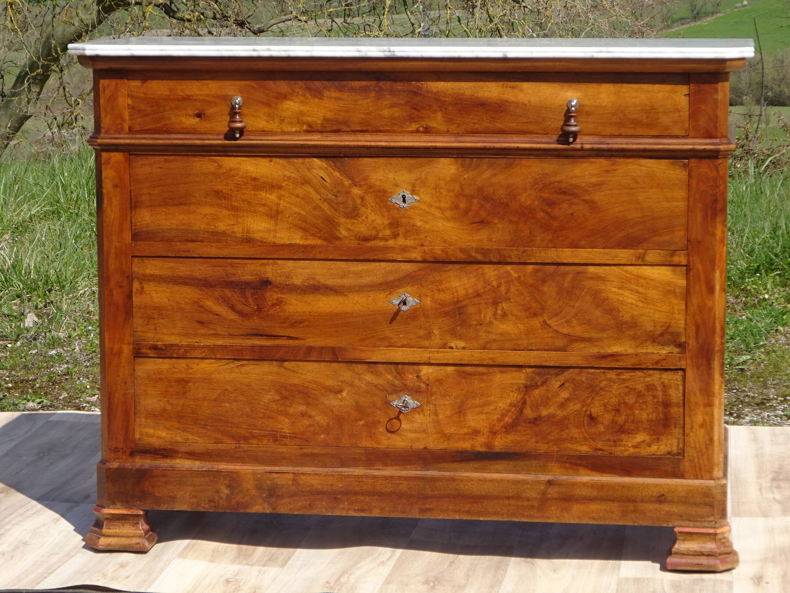 Ancienne commode Louis Philippe en noyer marbre blanc