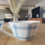 2 old cups