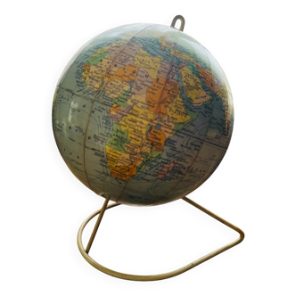 Girard and Barrere terrestrial globe