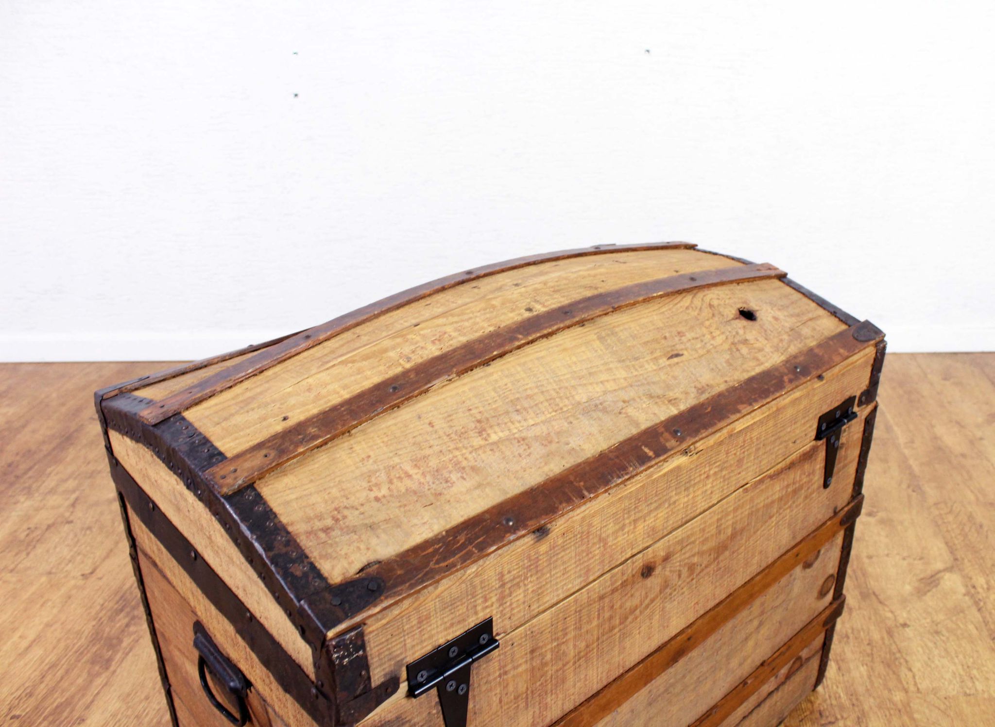 Bomb chest or trunk of trip of the century