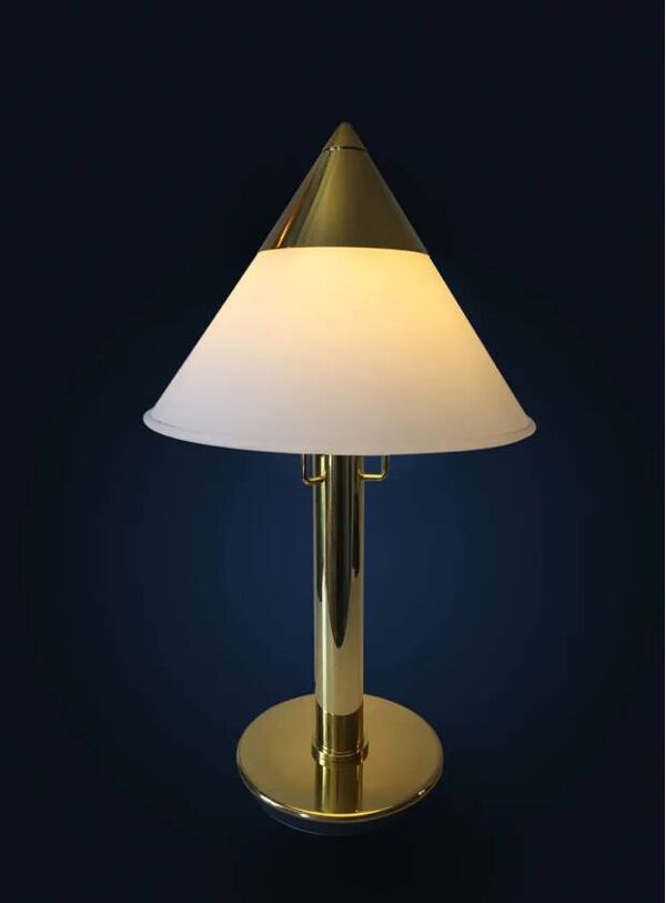 Lampe laiton et opaline blanche par Limburg 1970