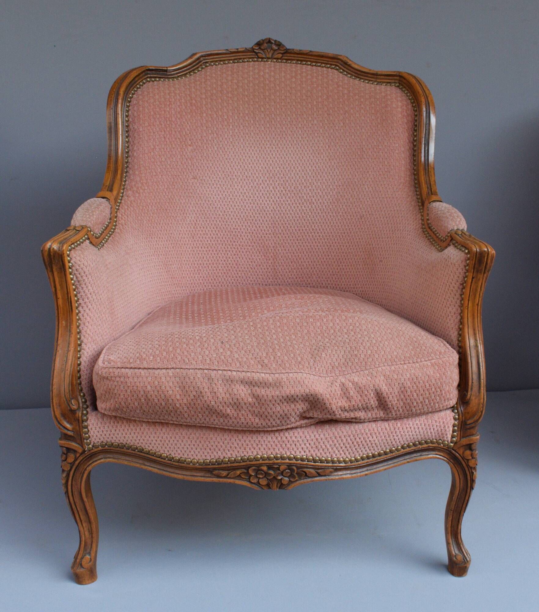 Ensemble de 3 larges bergères de style Louis XV en bois naturel