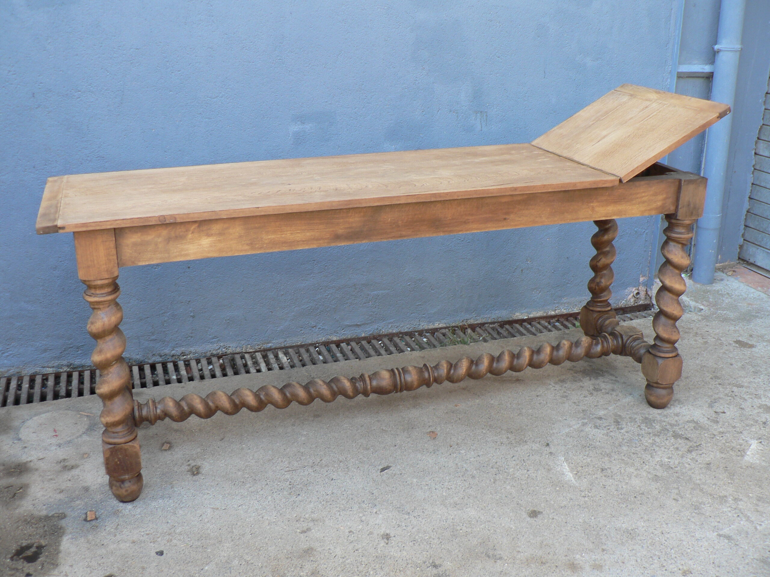 Old table