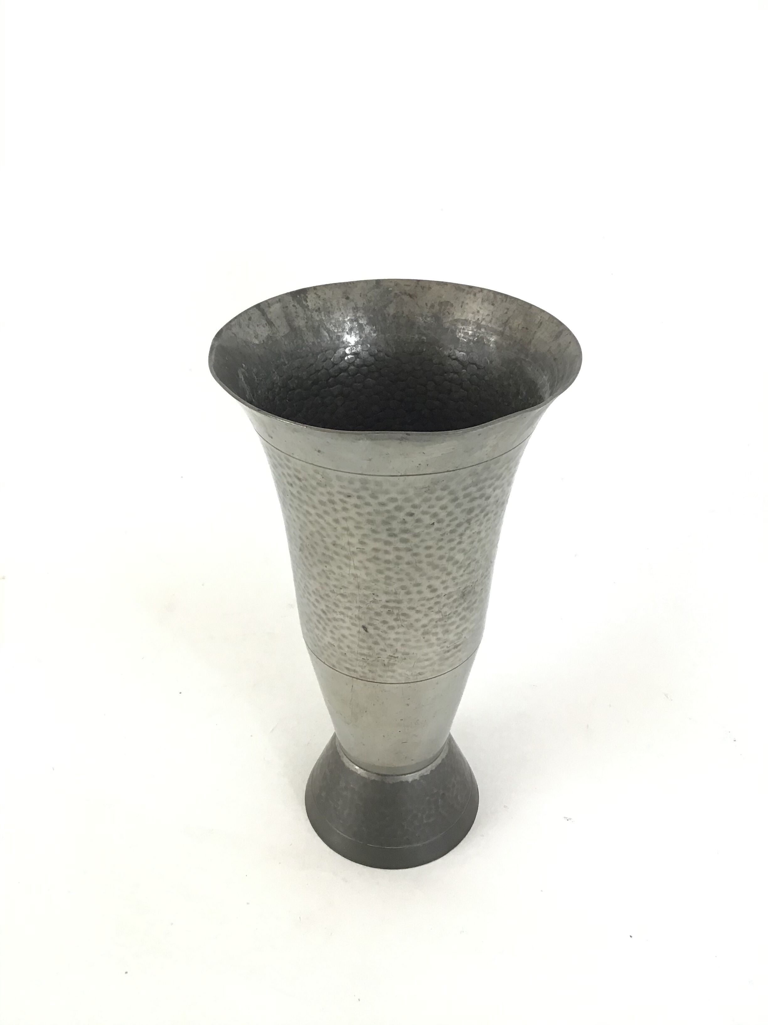 Vase en étain signé Gero Chris van der Hoef