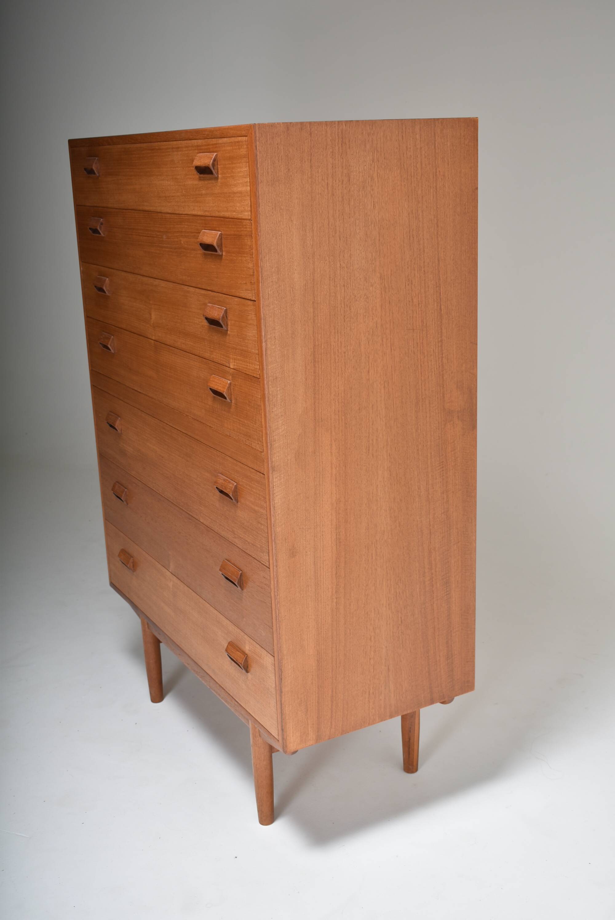 Scandinavian chest of drawers Borge MOGENSEN