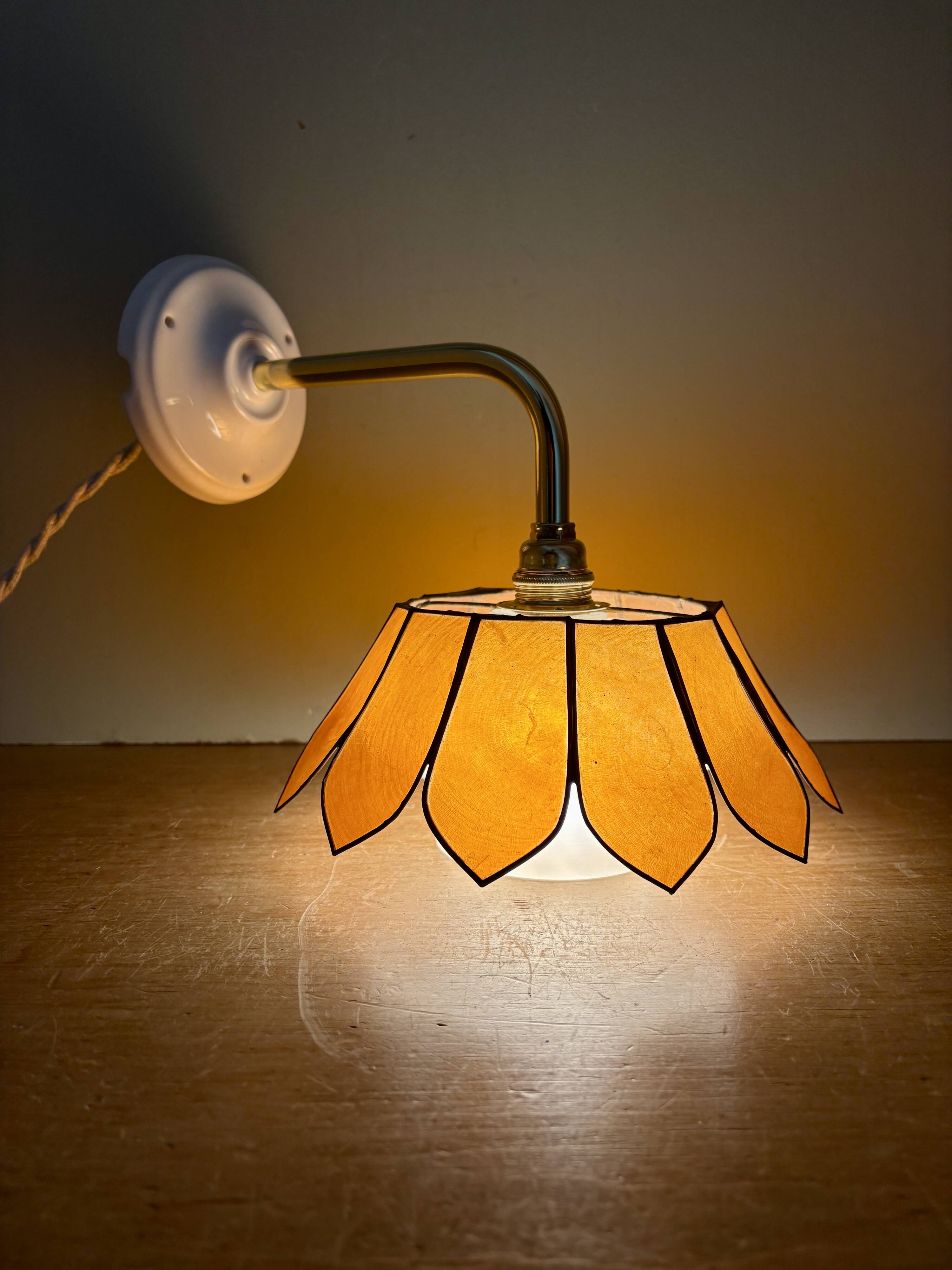 Vintage angled wall lamp with mother-of-pearl lampshade and vintage tulip in white glass