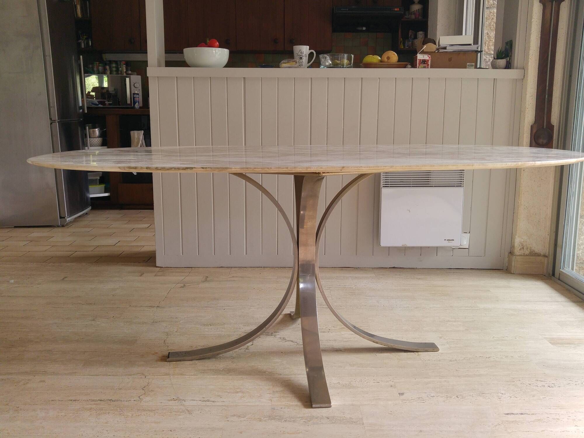 Oval table roche bobois in marble and chrome steel of the 70s