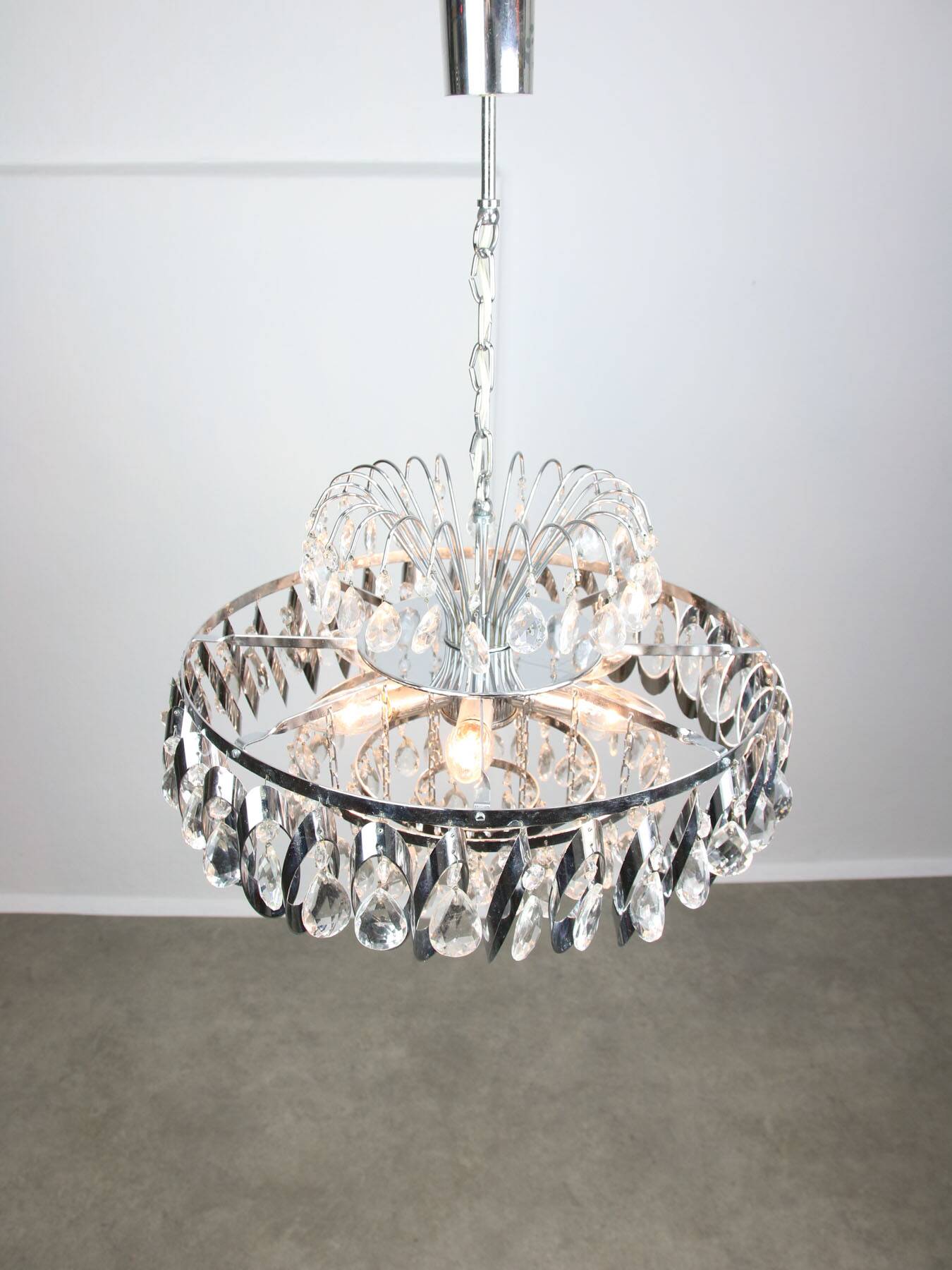 Lustre en cristal viennois vintage de taille moyenne, années 70