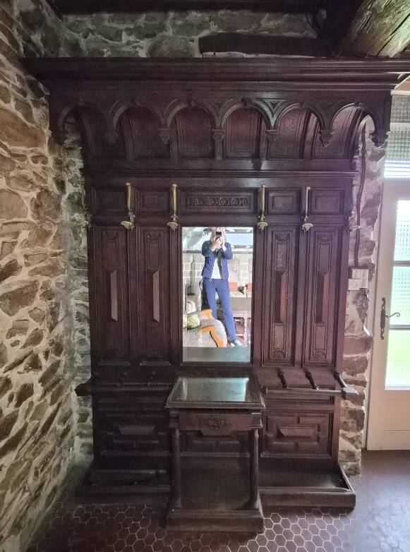 Entrance hall wardrobe