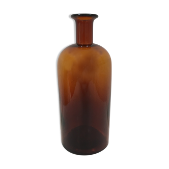 Amber pharmacy bottle