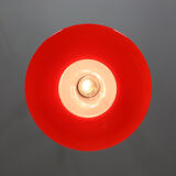 Lampe de soucoupe en verre rouge et laiton du milieu du siècle