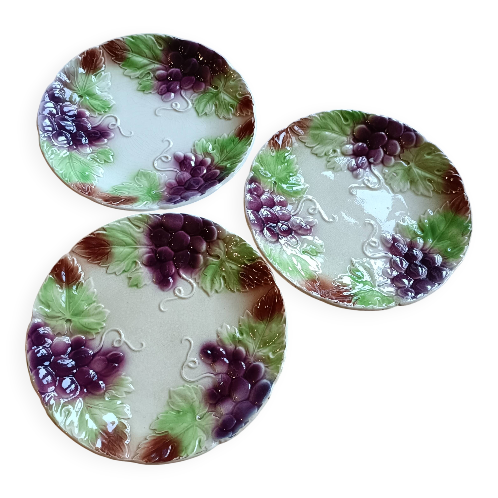 3 barbotine plates from Onnaing