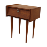 Bedside table spindle feet