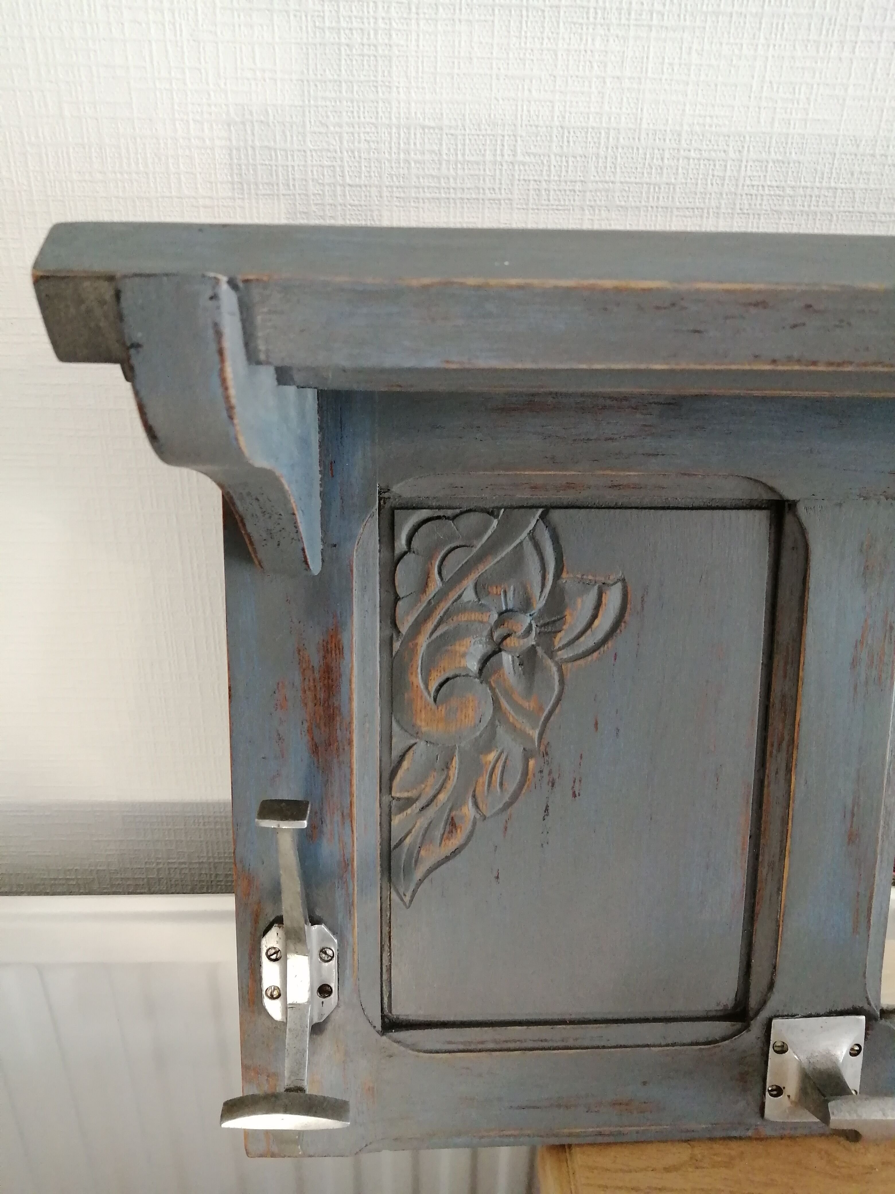 Wooden wall coat holder