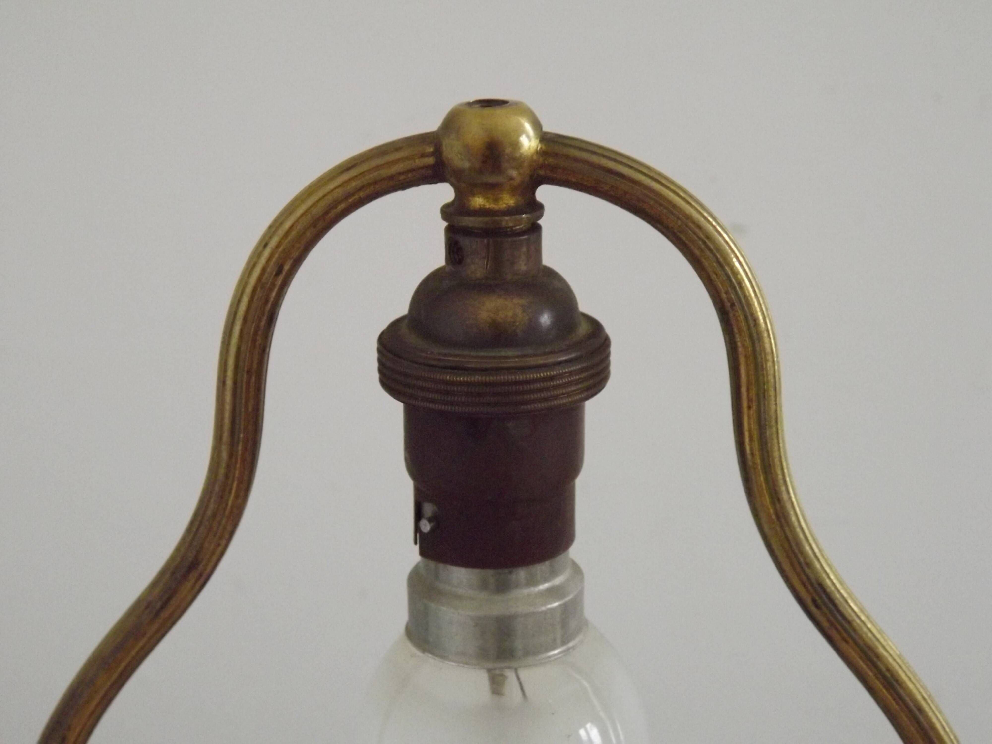 Traditional Style Vintage French Brass Table Lamp Round Footed Base