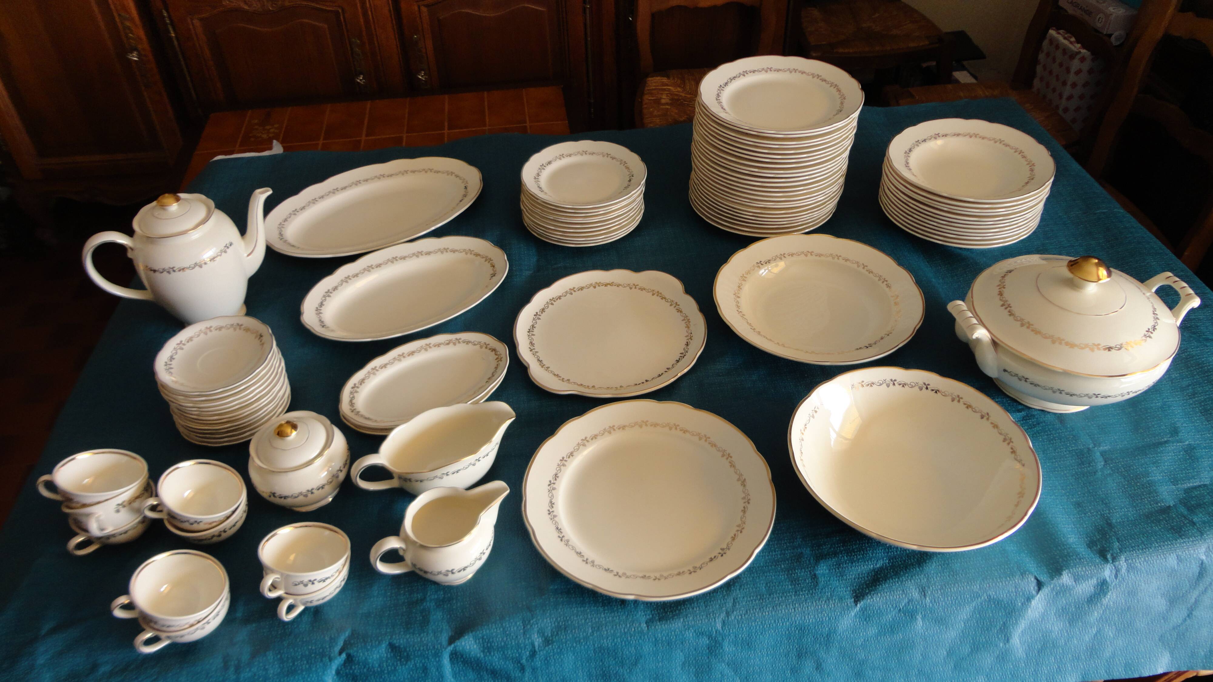 Villeroy & Boch dinner service (France, Saarland)