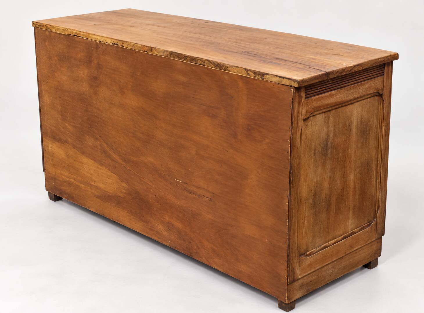 Antique workshop furniture with 9 solid wood drawers.