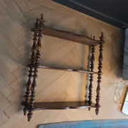 Antique shelf to hang/stand in turned wood - Ref 1464