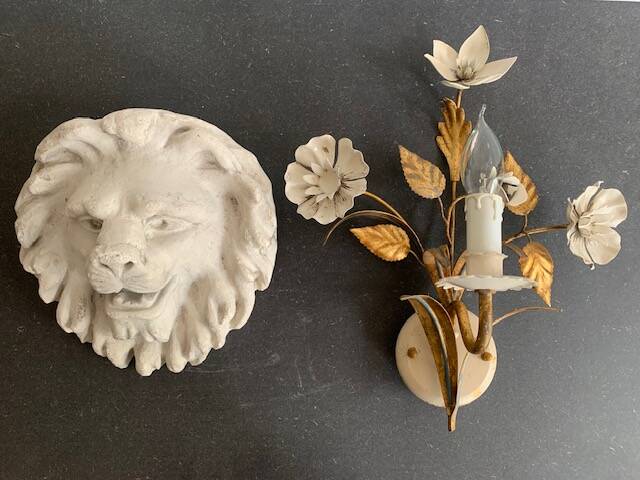 Plaster lion head, early 20th century, Academy of Fine Arts of Saint Gilles, Belgium