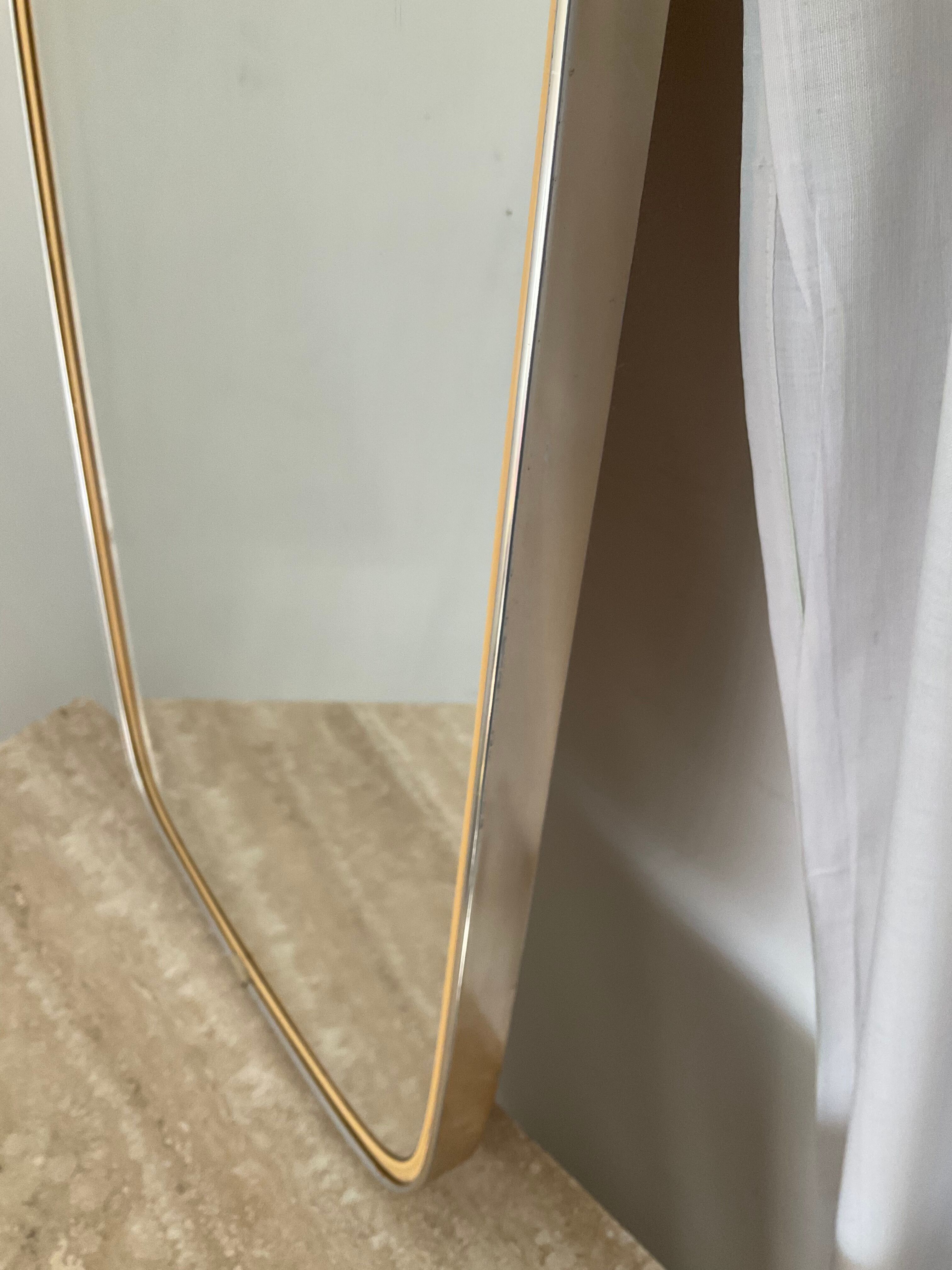 Asymmetrical mirror free form 60s-70s