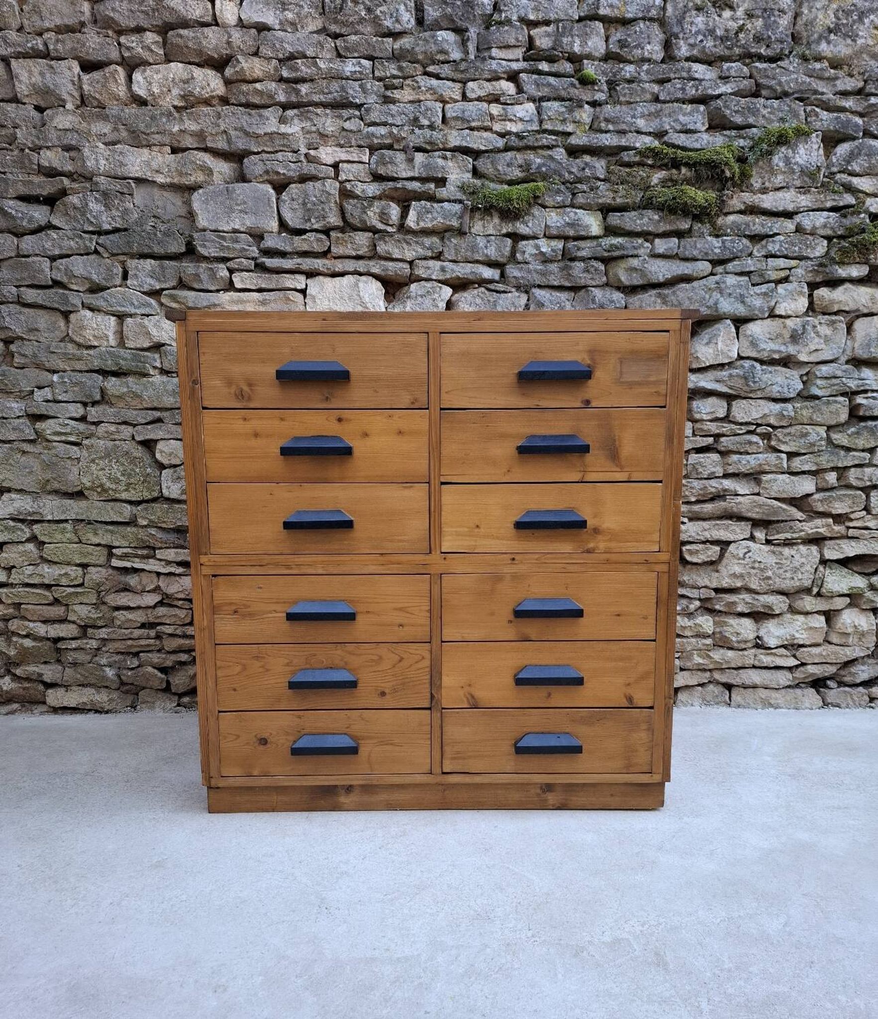 Meuble de métiers à 12 tiroirs