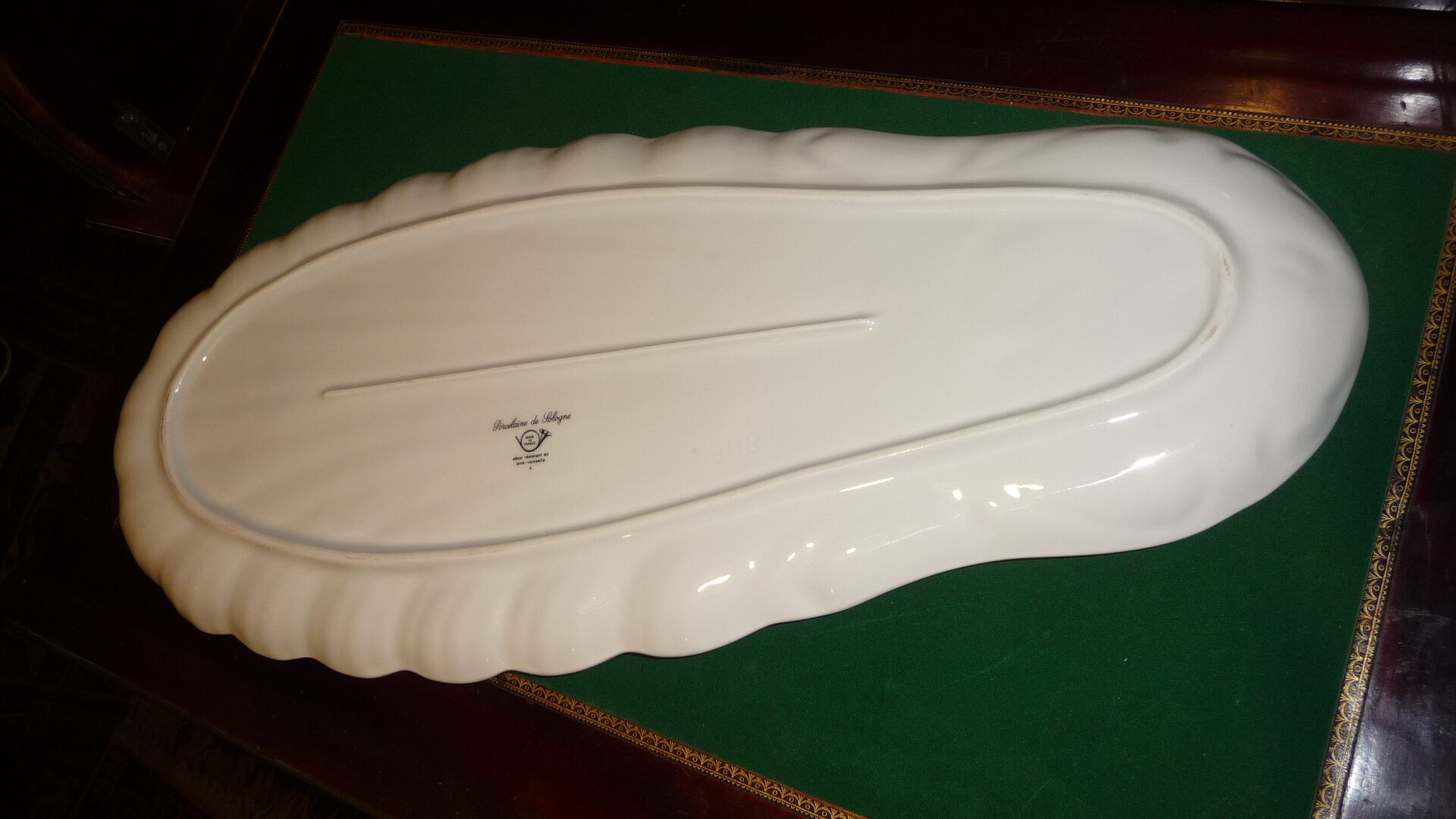 12 covered fish service