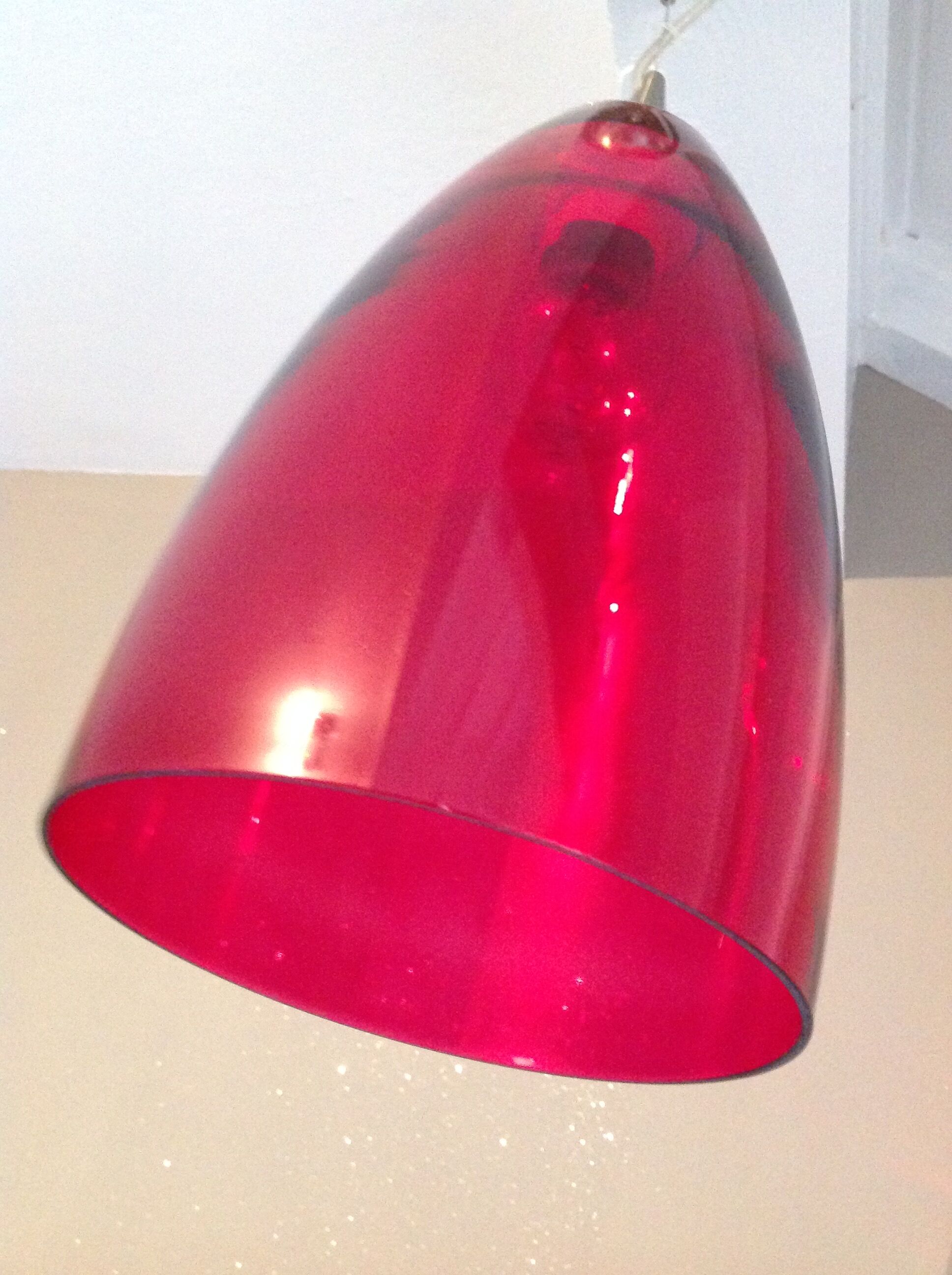 Suspension verre tulipe rouge vintage années 70-80