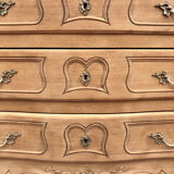 Oak chest of drawers