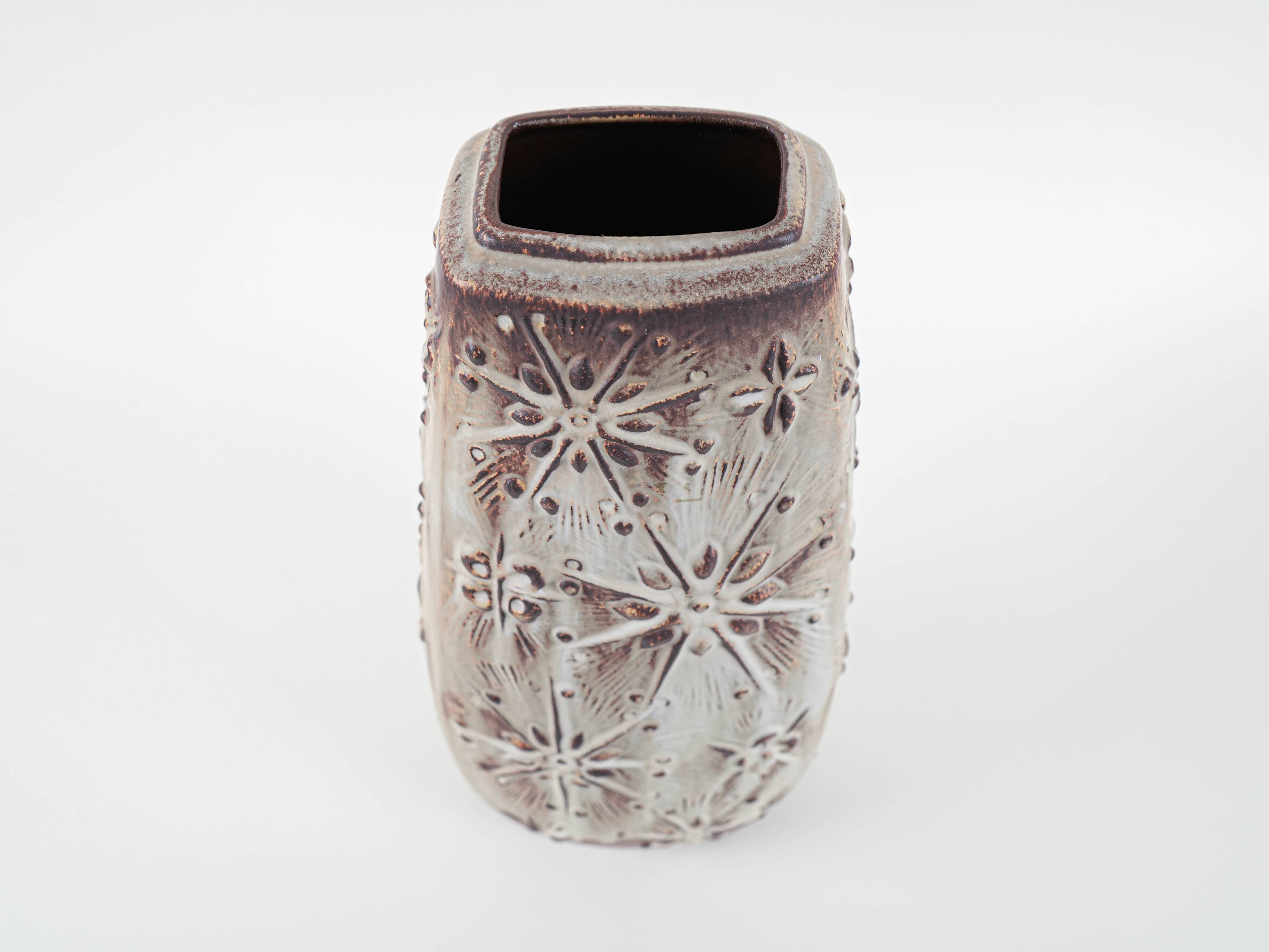 Beige ceramic vase, German design, 1960s, made in West Germany