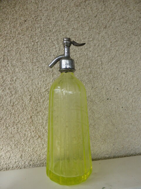 Siphon glass faceted yellow, blown, Art Deco period, dated 1934, FILLIAT, Maisons Alfort, very old and rare