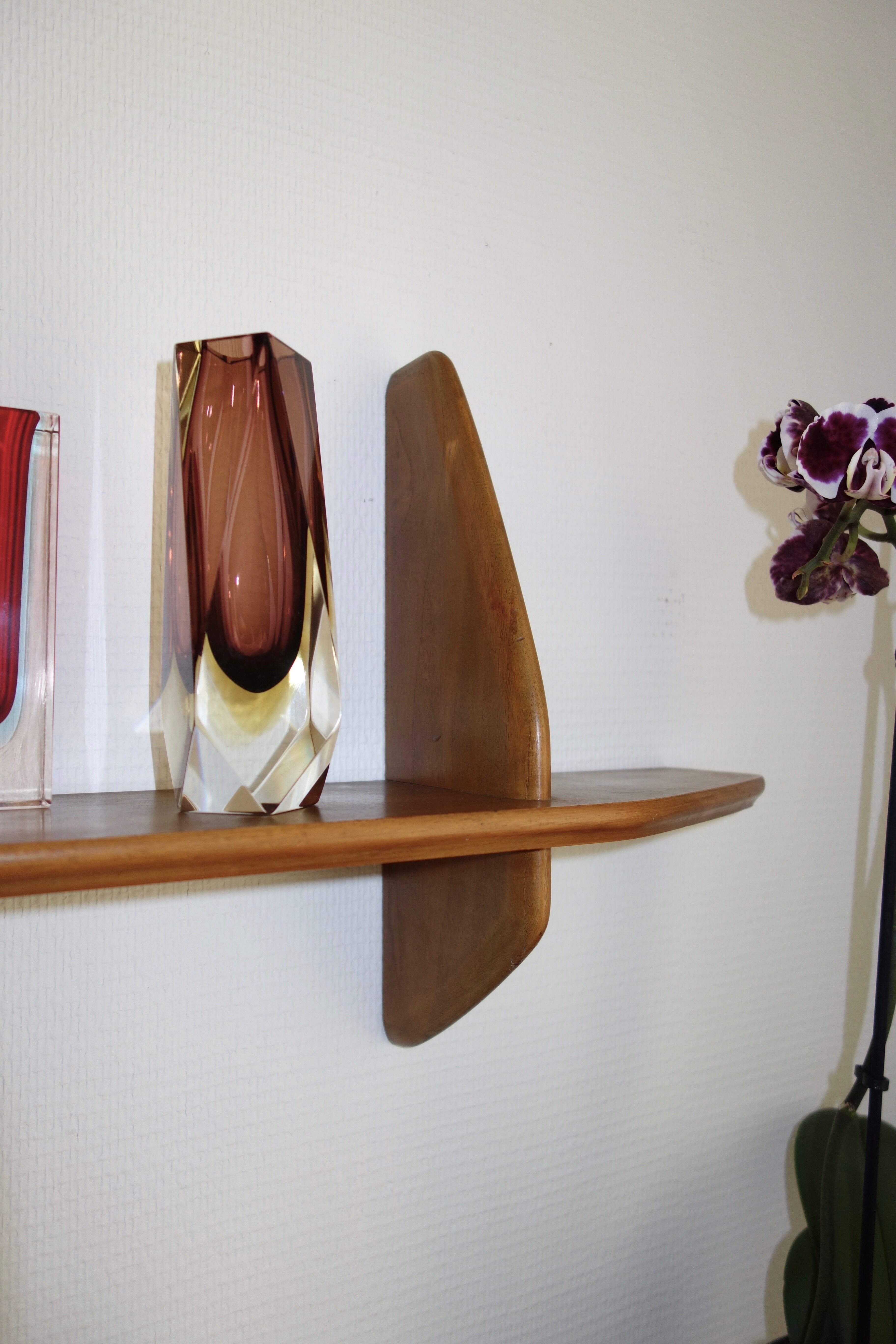 Wall shelf of the 1960s