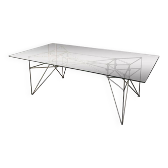 Vintage coffee table. 1980. Space age.
