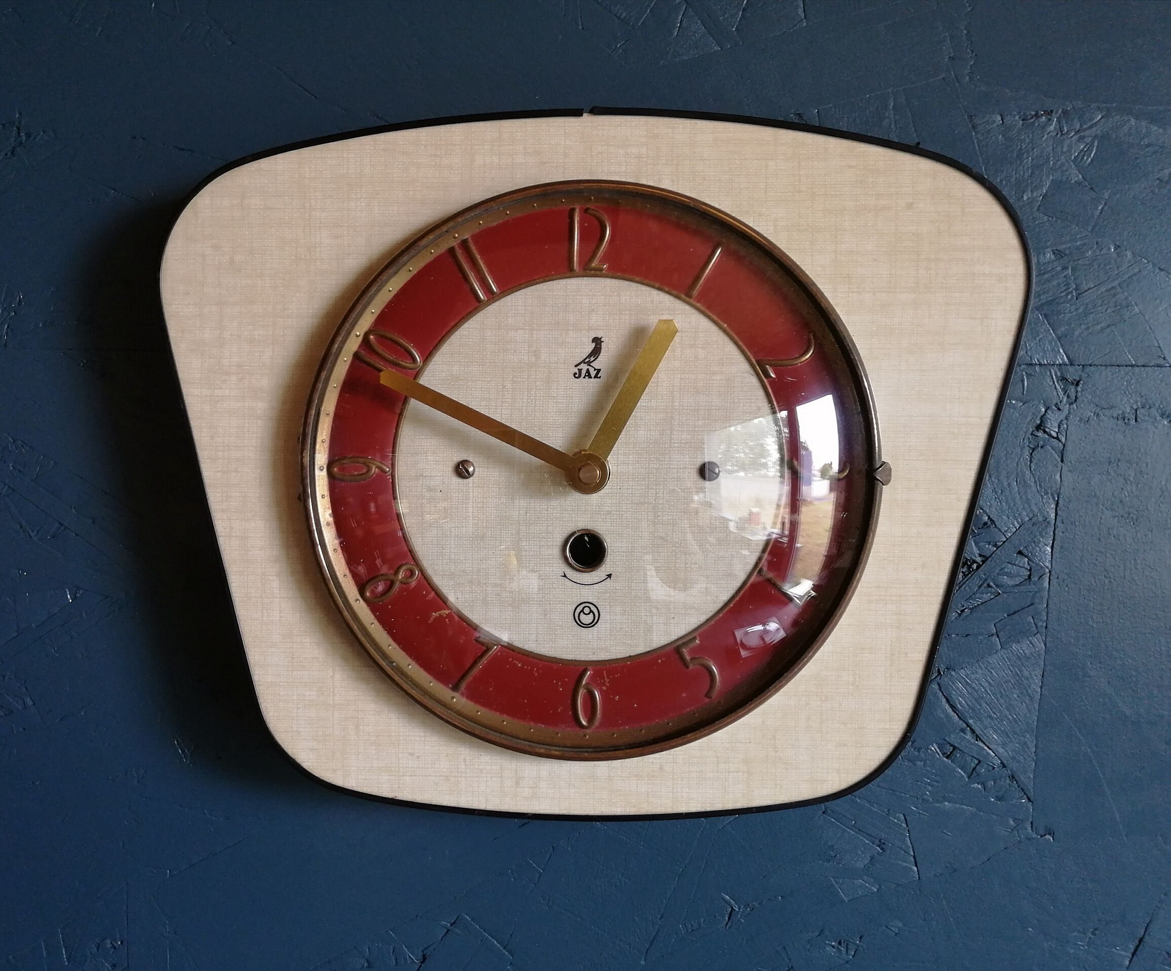 Vintage formica clock silent wall clock "Jaz pale yellow"