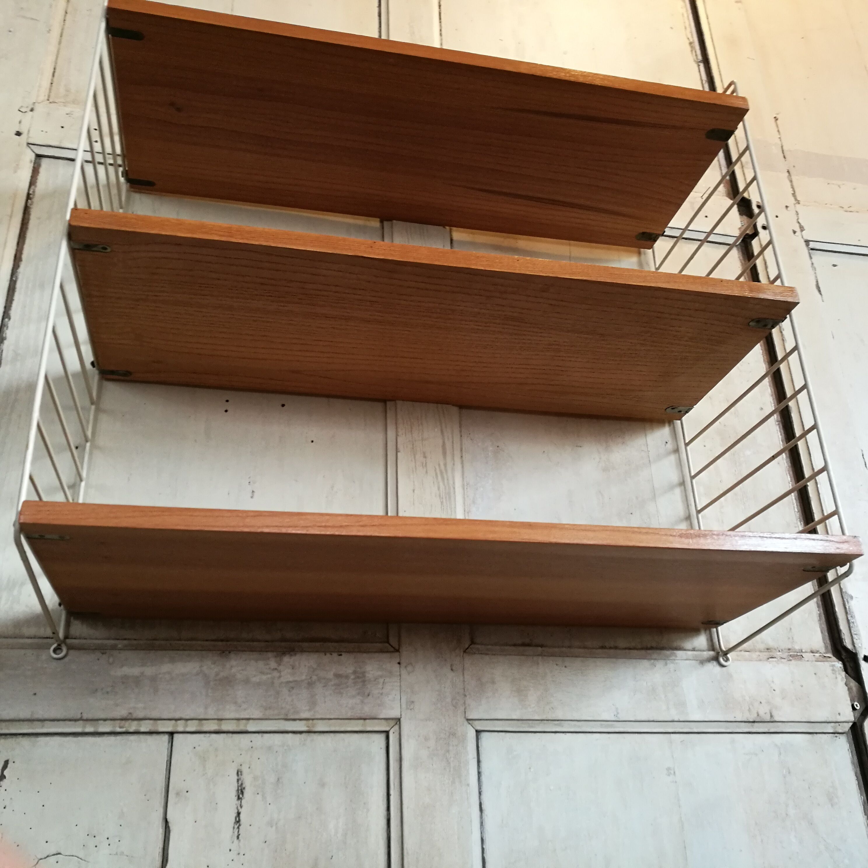 White vintage String shelf