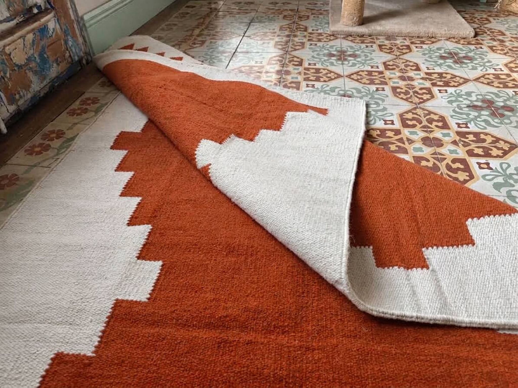 Tapis kilim égyptien fait main 120x180 cm – Terracotta et écru