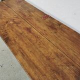 Wooden chest kneaded maie