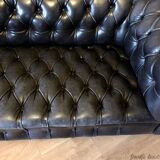 Canapé Chesterfield en cuir noir véritable 3 places