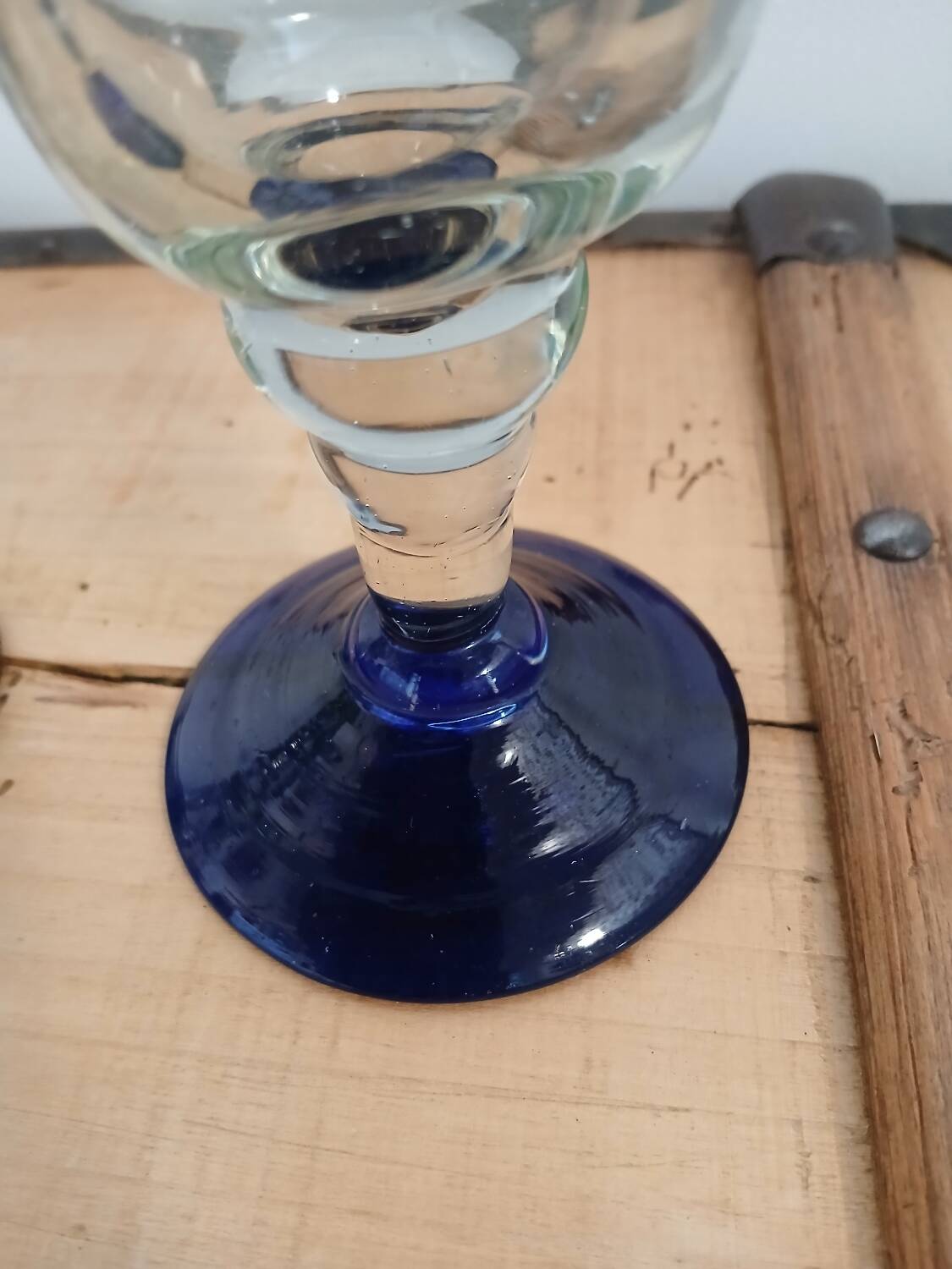 3 stemmed glasses in bubble and blown glass