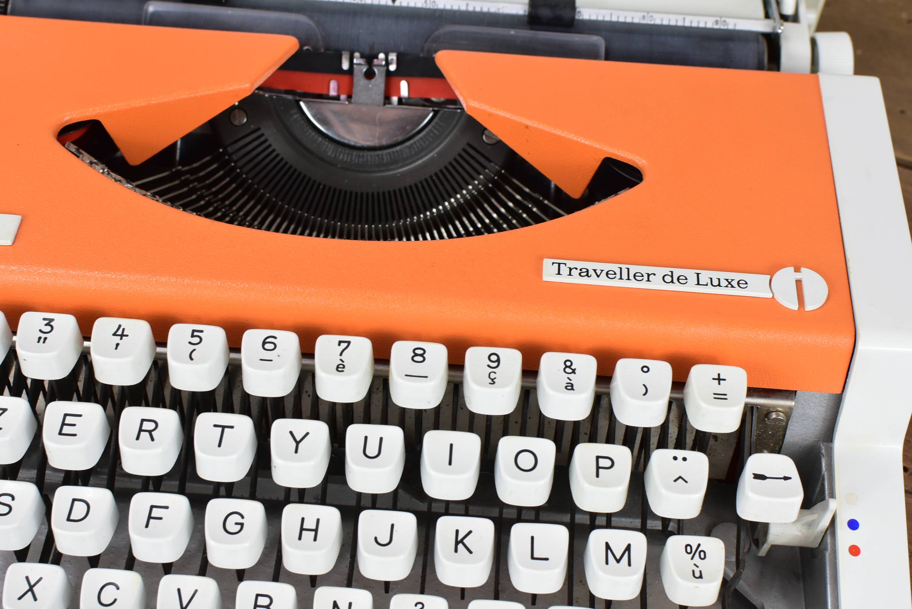 Olympia Traveller luxury typewriter
