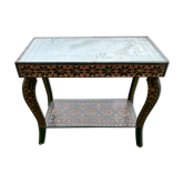 Carved wooden quadrupedal pedestal table