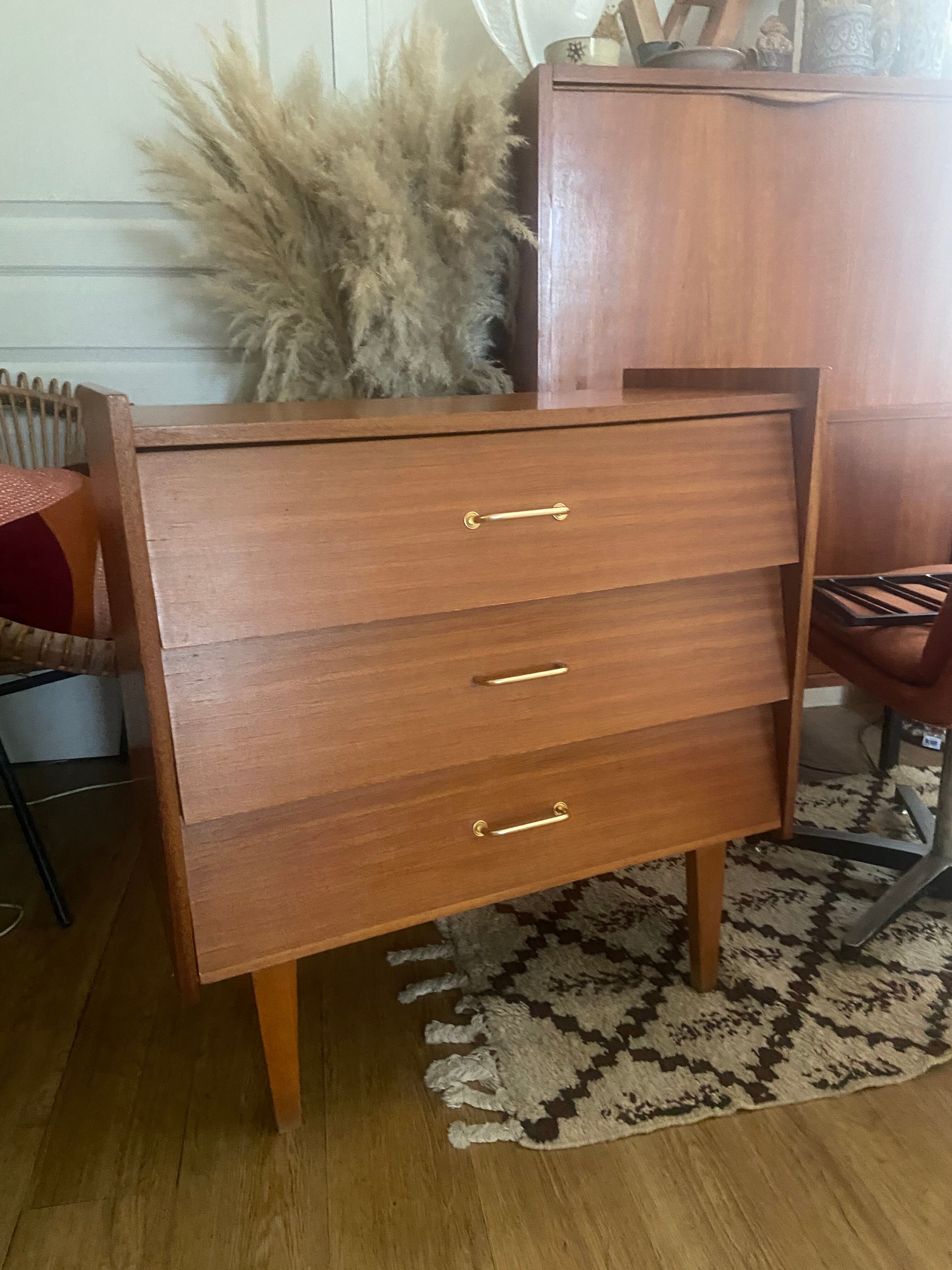 Commode en chêne vintage