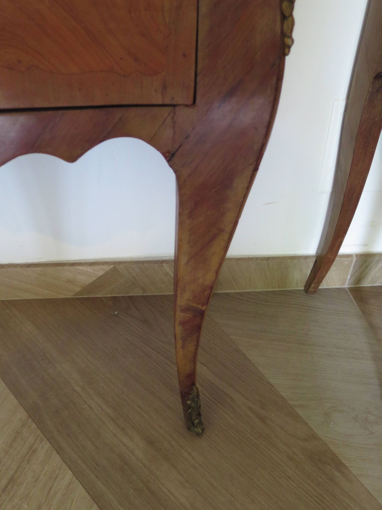 Paire de 2 chevets-louis xv-marqueterie-2 tiroirs-marbre rose