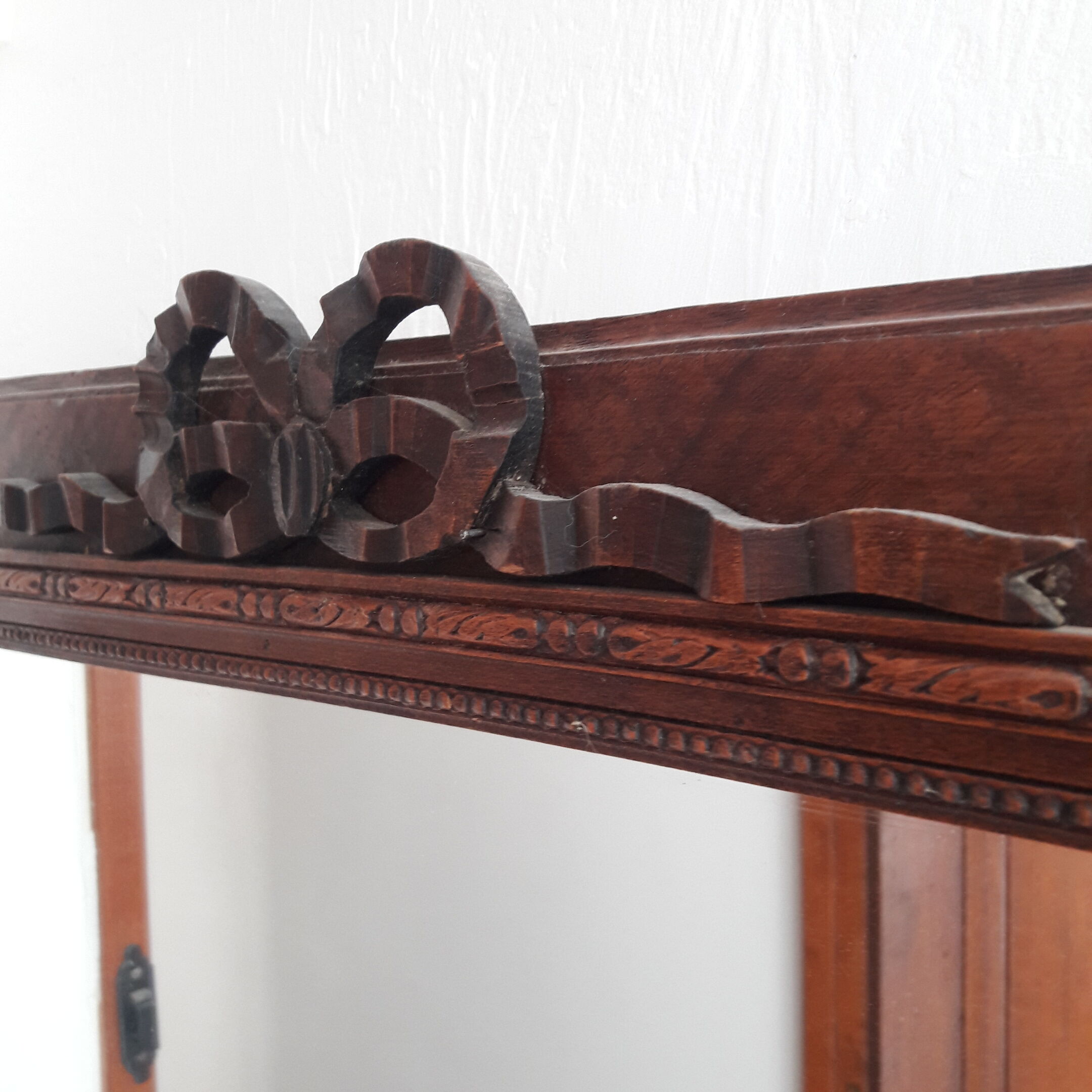 Louis XVl style Louis