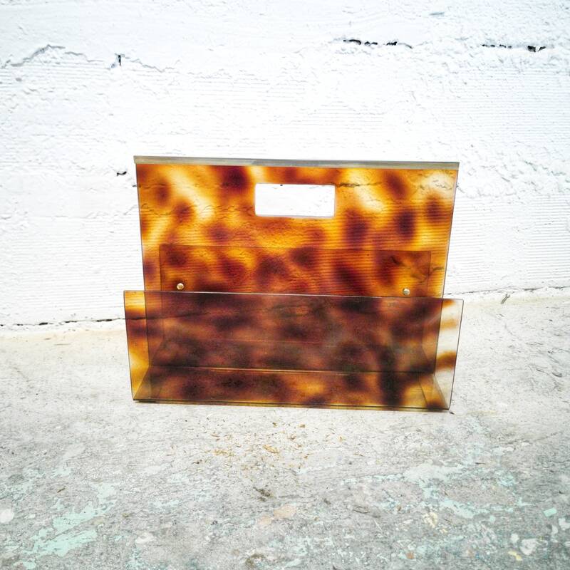 Vintage magazine rack in plexiglass and brass