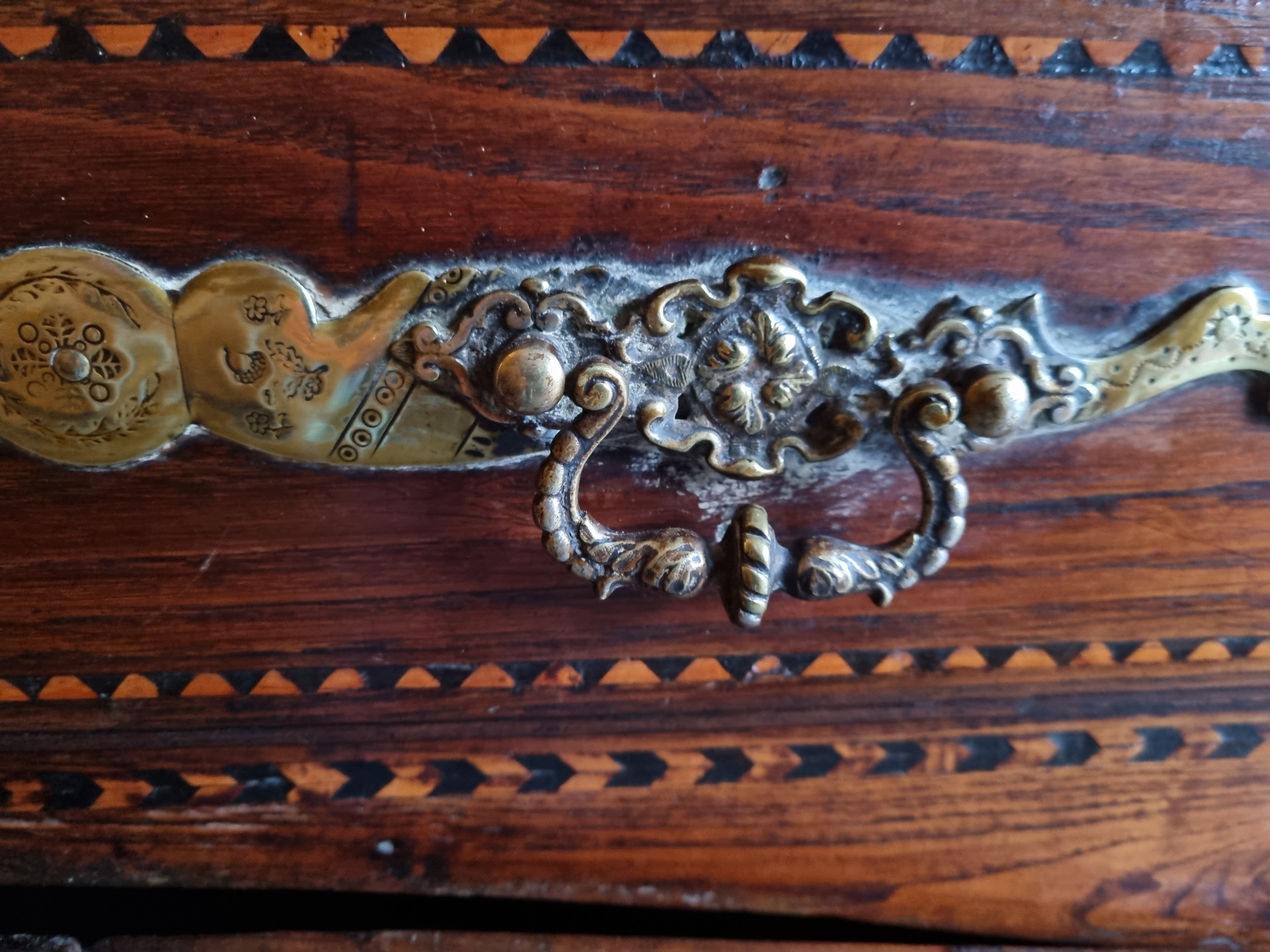 Breton dresser, Pouldresic, Bigouden country, 19th century