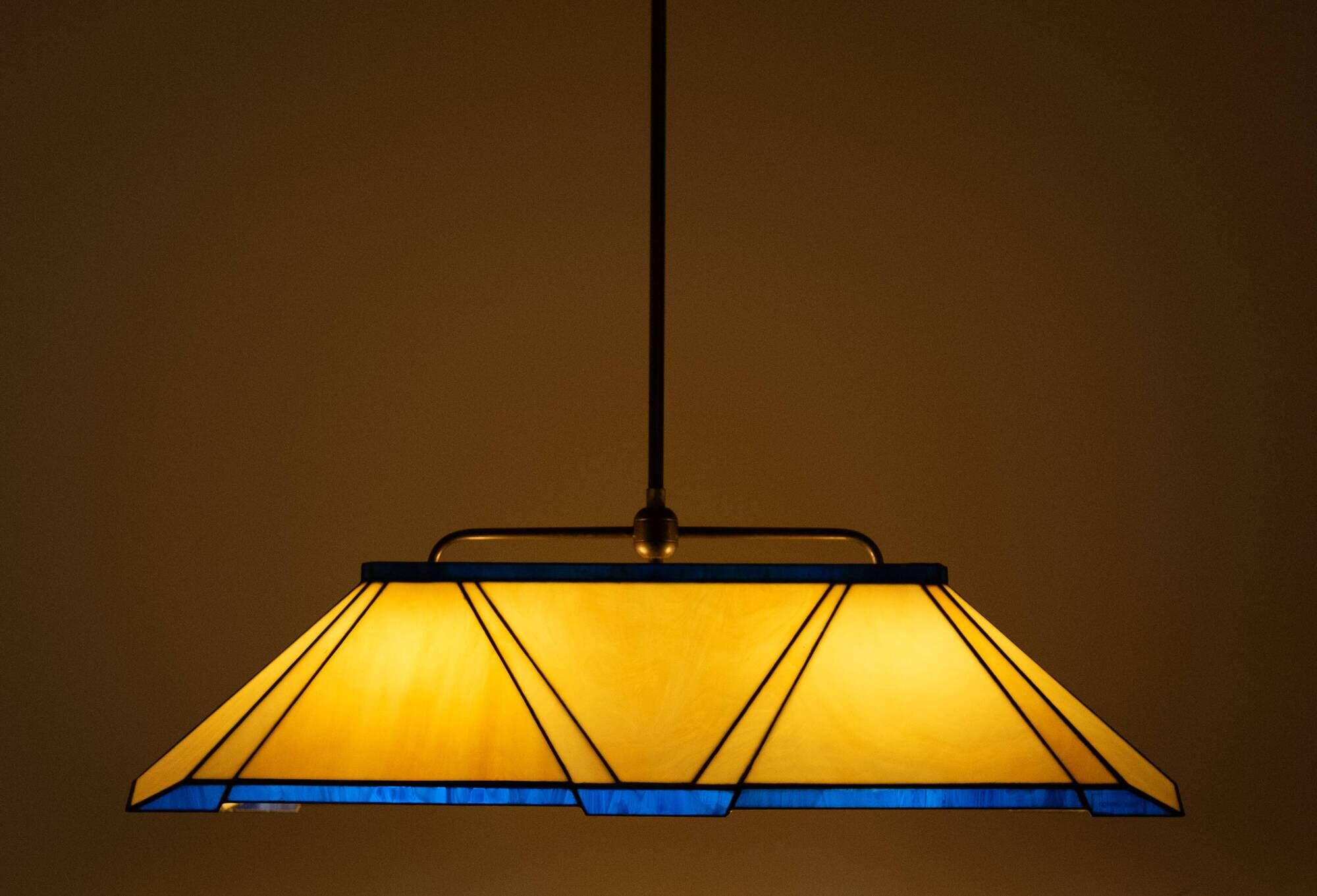 Beautiful Large Tiffany style Dining room Table Lamp adjustable in Height