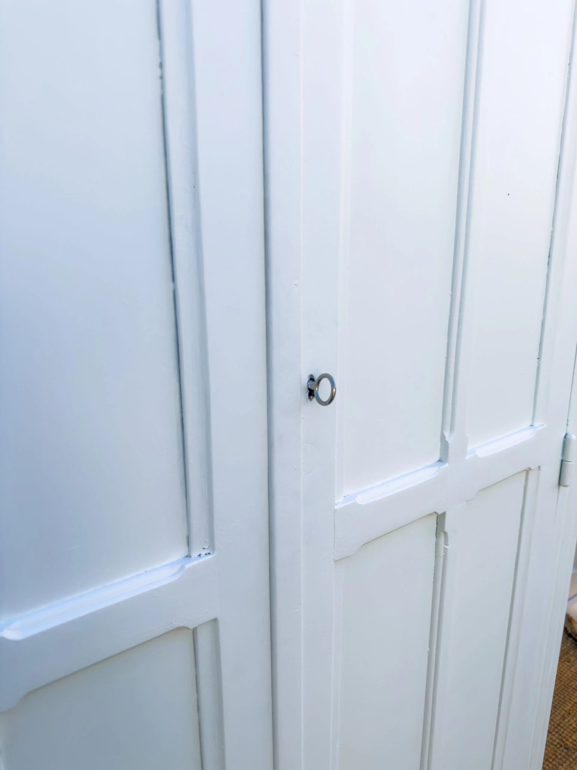 Armoire parisienne